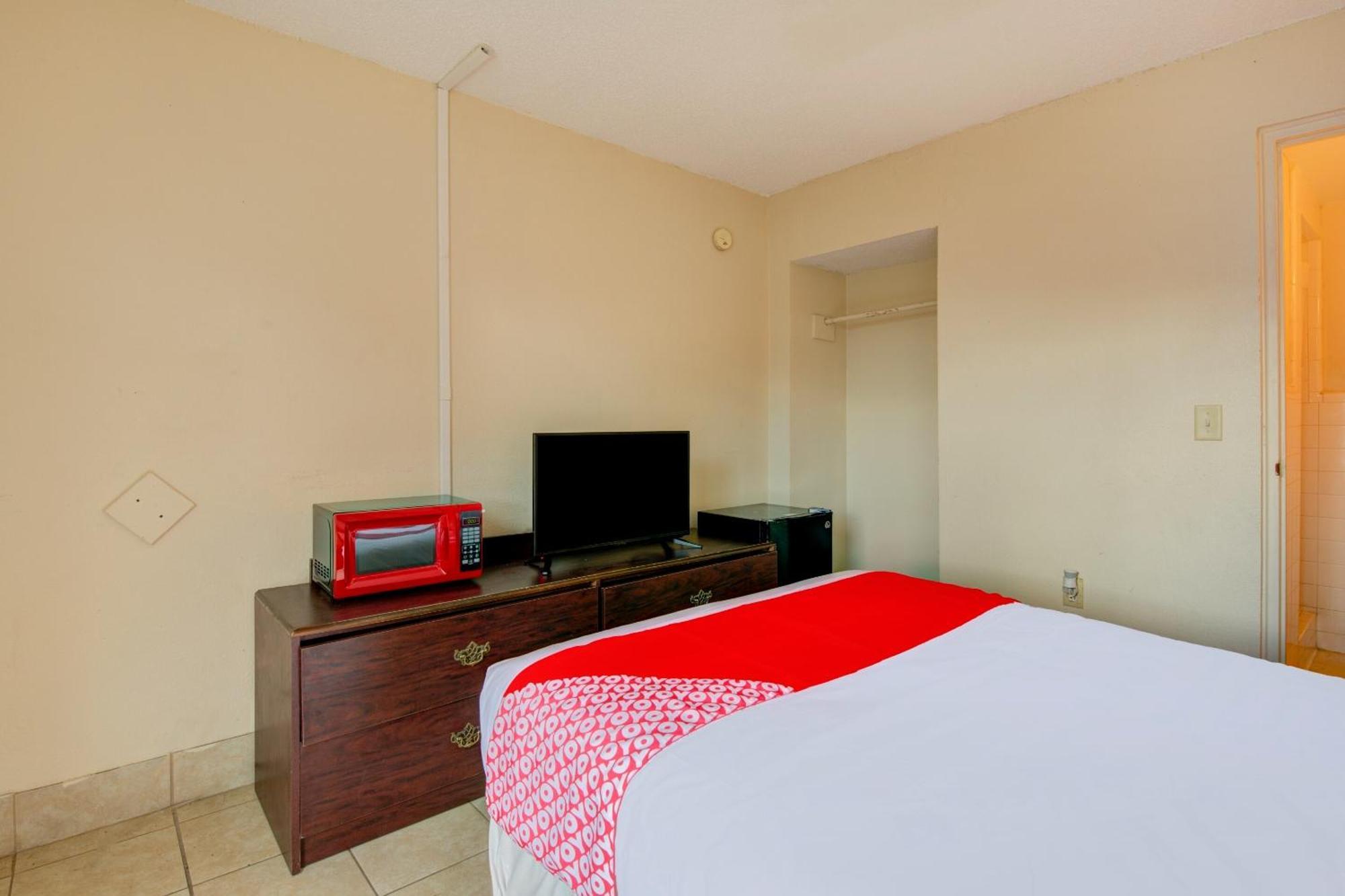 Oyo Hotel Douglas Ga Us-441 Zewnętrze zdjęcie