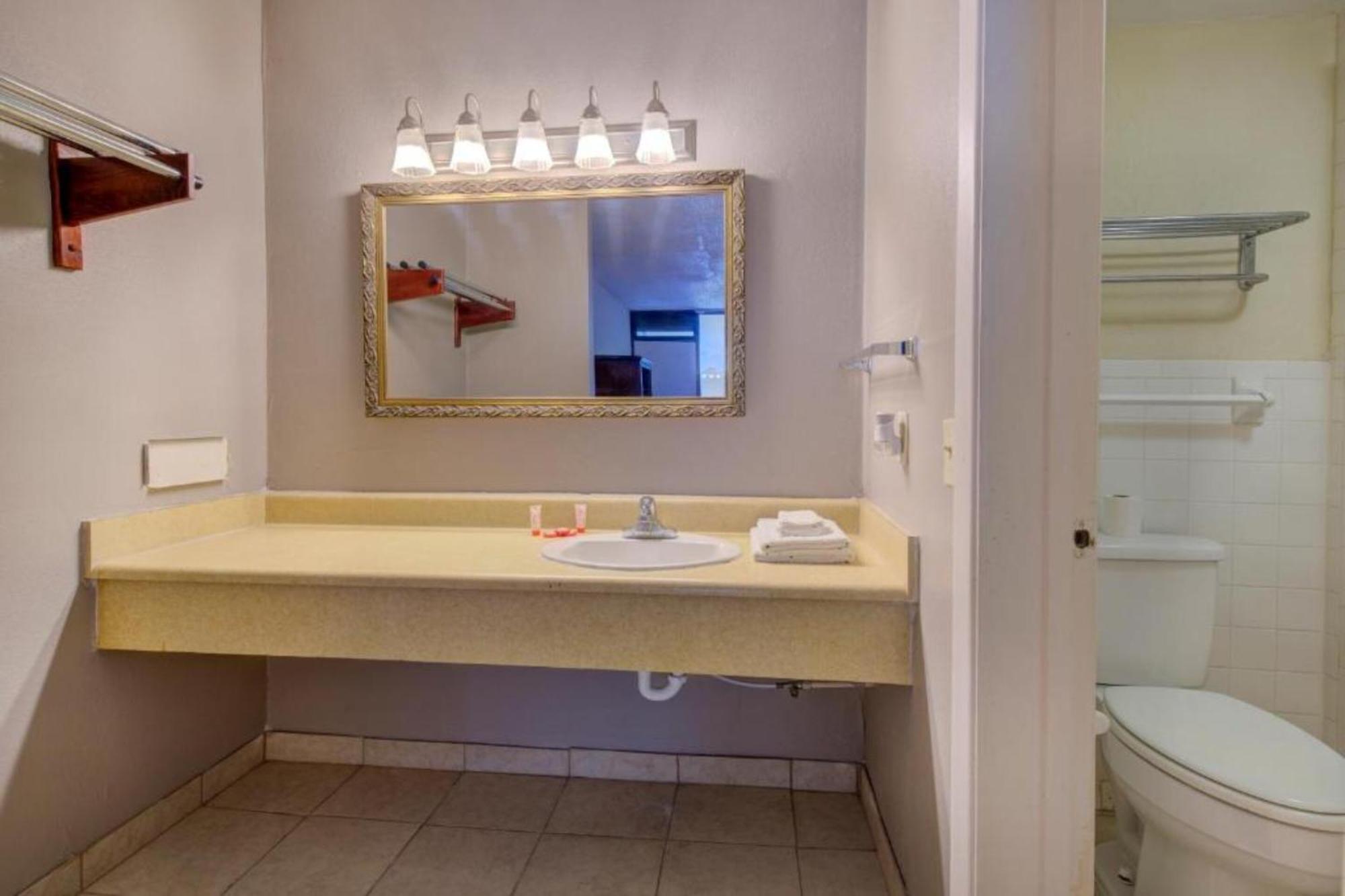 Oyo Hotel Douglas Ga Us-441 Zewnętrze zdjęcie