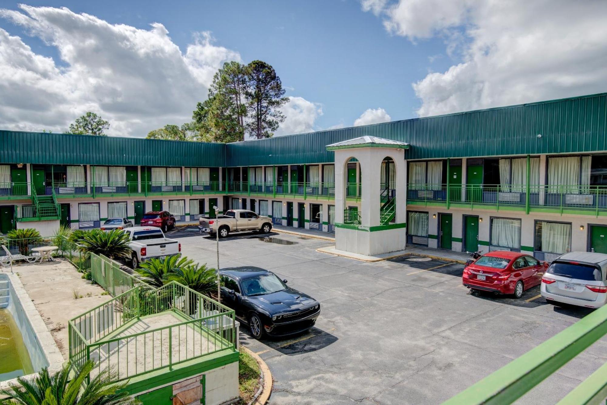 Oyo Hotel Douglas Ga Us-441 Zewnętrze zdjęcie